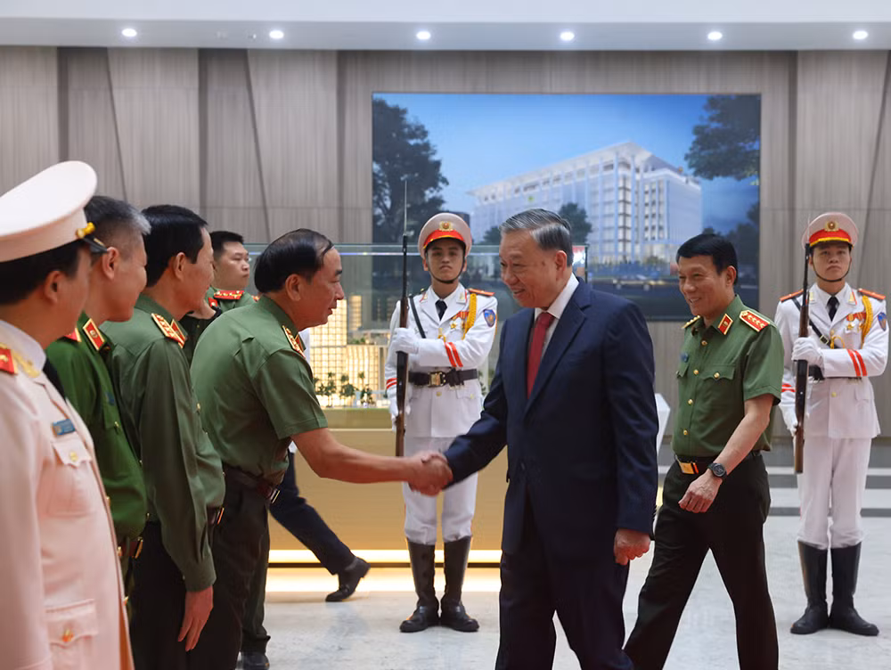 Nhìn lại 10 năm học tập và làm theo tư tưởng, đạo đức, phong cách Hồ Chí Minh -1
