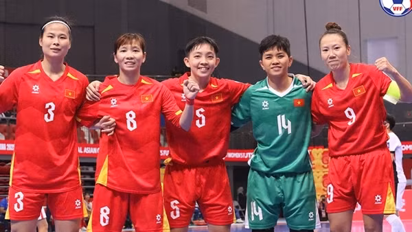 Tuyển futsal nữ Việt Nam và cửa ải Nhật Bản