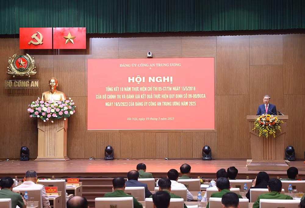 Tổng Bí thư Tô Lâm: Đưa học tập và làm theo Bác trở thành nhu cầu văn hoá, việc làm thường xuyên -0