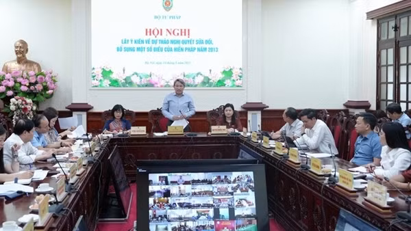 Bộ Tư pháp tổ chức Hội nghị lấy ý kiến về dự thảo Nghị quyết sửa đổi, bổ sung một số điều của Hiến pháp năm 2013