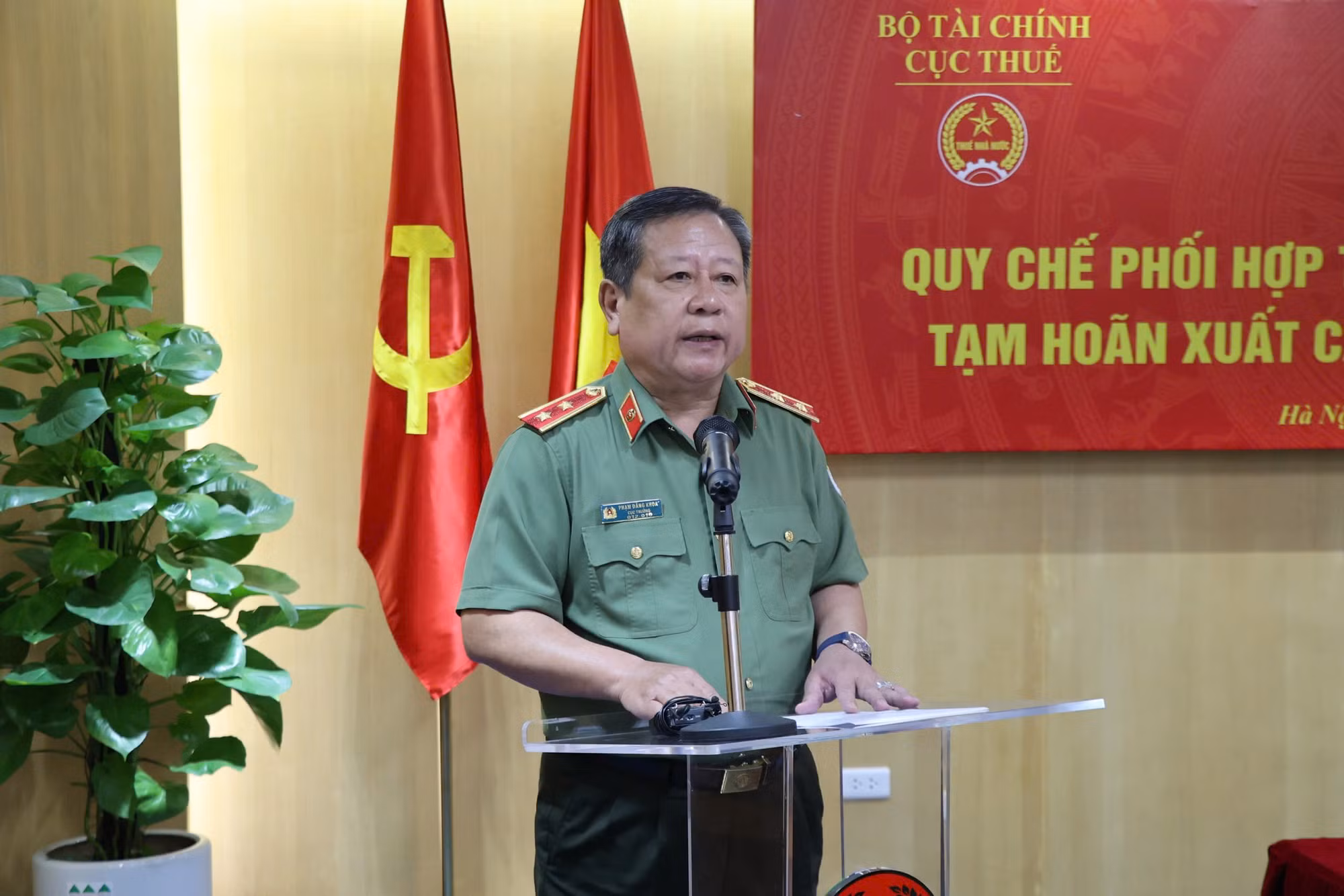 Tạm hoãn xuất cảnh bằng hình thức điện tử: Phối hợp liên ngành để hỗ trợ người nộp thuế -0