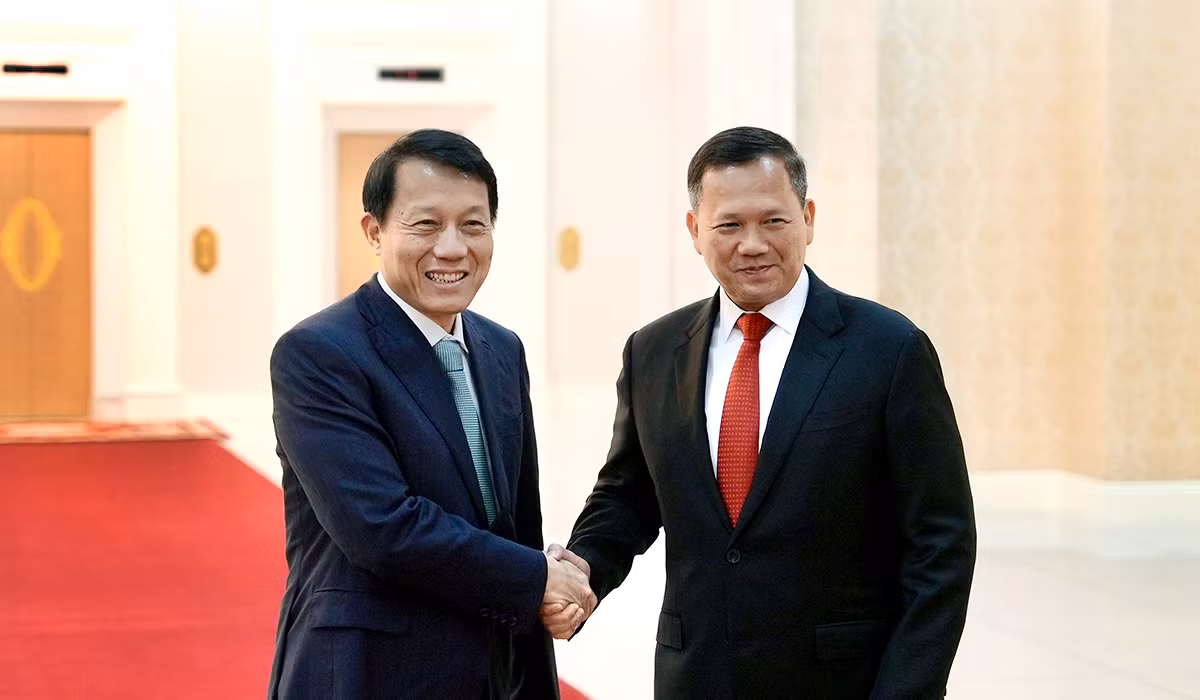 Bộ trưởng Lương Tam Quang hội kiến Thủ tướng Campuchia Hun Manet -0