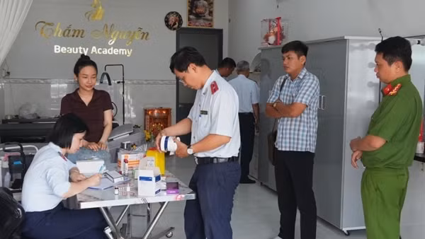 Xử phạt, buộc dừng hoạt động cơ sở thẩm mỹ “chui”