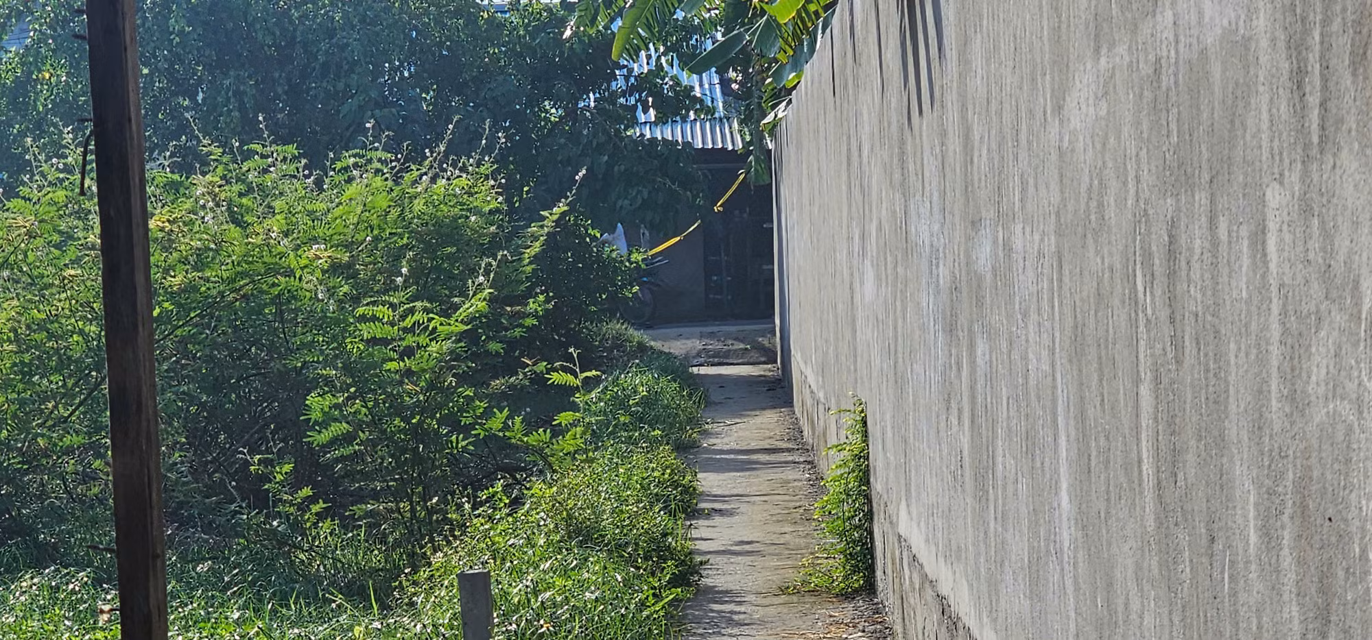 Hai người tử vong bất thường gần ruộng nước và trong phòng trọ -0