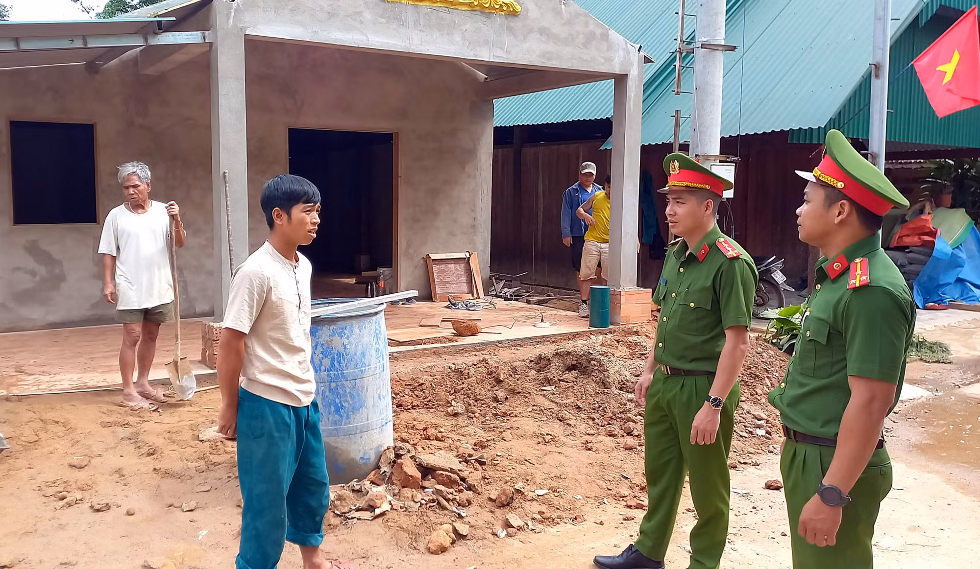 Điểm sáng trong sắp xếp dân cư thích ứng biến đổi khí hậu tại biên giới của Quảng Nam -0