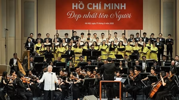 Bản hoà ca chào mừng kỷ niệm 135 năm Ngày sinh Chủ tịch Hồ Chí Minh