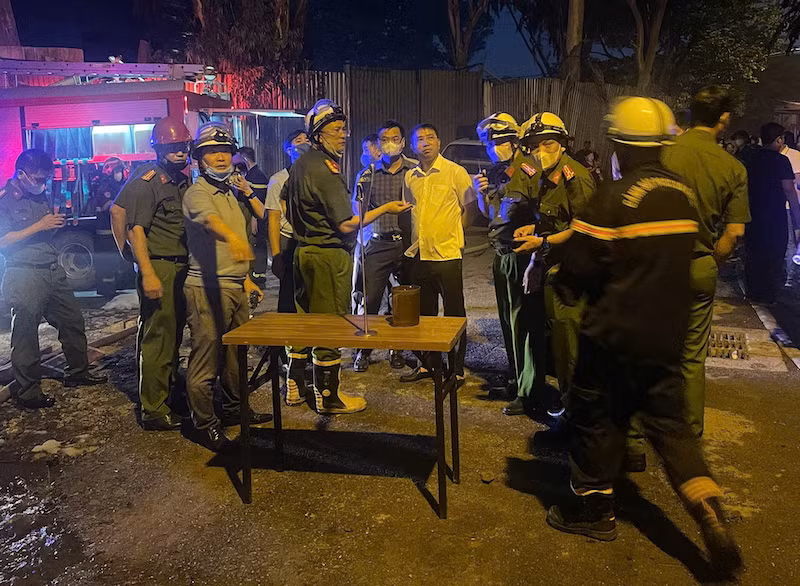 Một đồng chí phó trưởng phòng bị thương khi tham gia chữa cháy, cứu nạn, cứu hộ -0