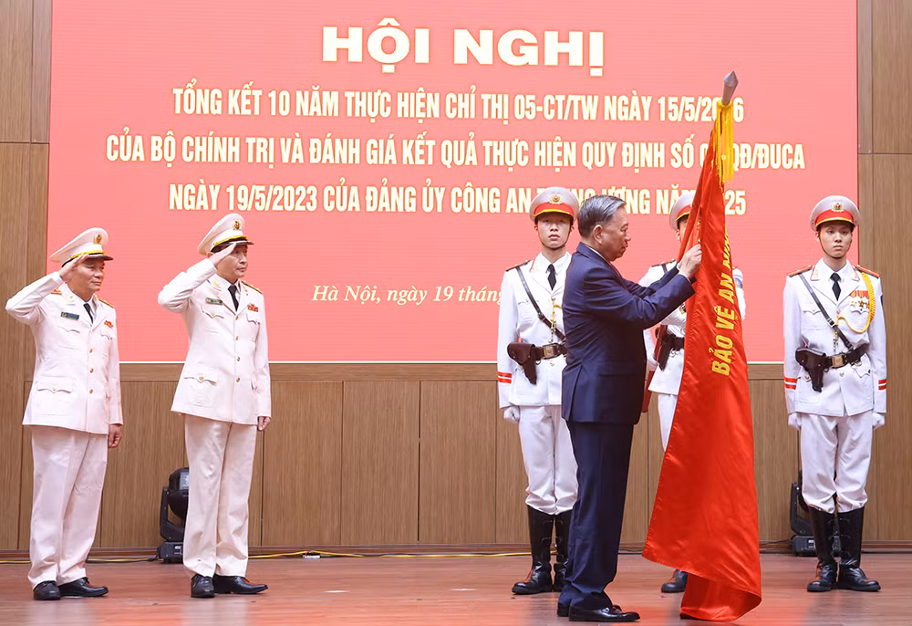 Tổng Bí thư Tô Lâm: Đưa học tập và làm theo Bác trở thành nhu cầu văn hoá, việc làm thường xuyên -0