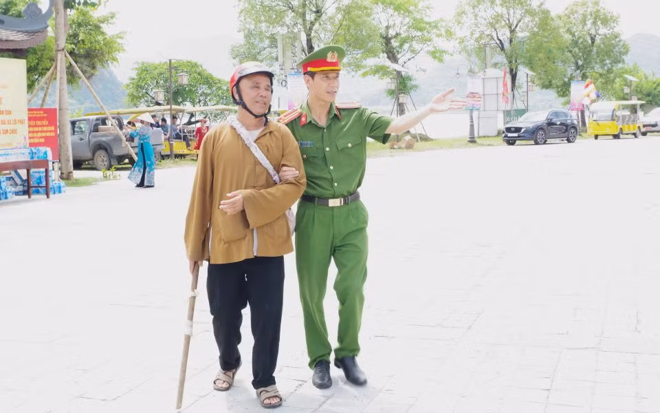 Công an Hà Nam bảo đảm ANTT tại Lễ cung rước, tôn trí, chiêm bái Xá lợi Đức Phật -0