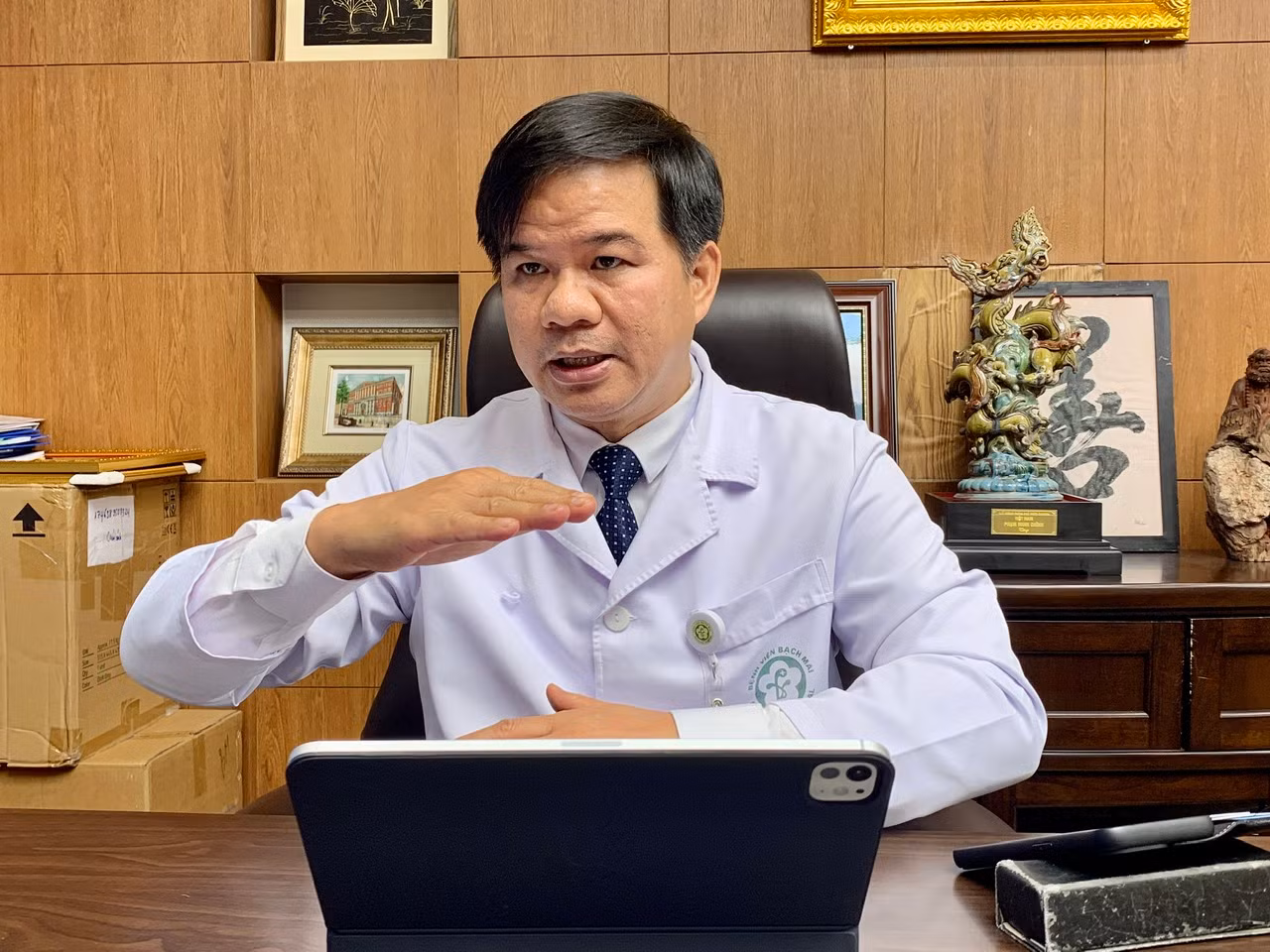 Tiến tới miễn viện phí toàn dân, cần được hoạch định bài bản -0