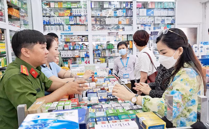 TP Hồ Chí Minh xử lý quyết liệt, nghiêm minh việc sản xuất, buôn bán thuốc giả, sữa giả… -0
