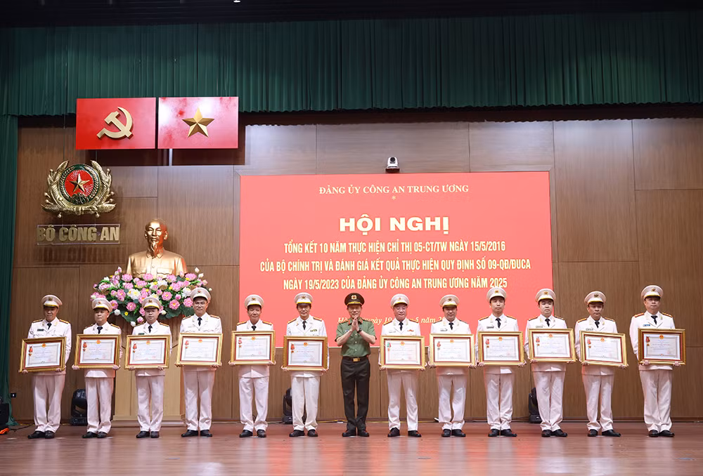 Tổng Bí thư Tô Lâm: Đưa học tập và làm theo Bác trở thành nhu cầu văn hoá, việc làm thường xuyên -2