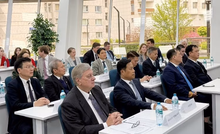 Lần đầu tiên tổ chức “Tuần lễ giáo dục trực tuyến” giữa Đại học Quốc gia Hà Nội và Đại học Quốc gia Quan hệ Quốc tế Moskva -0