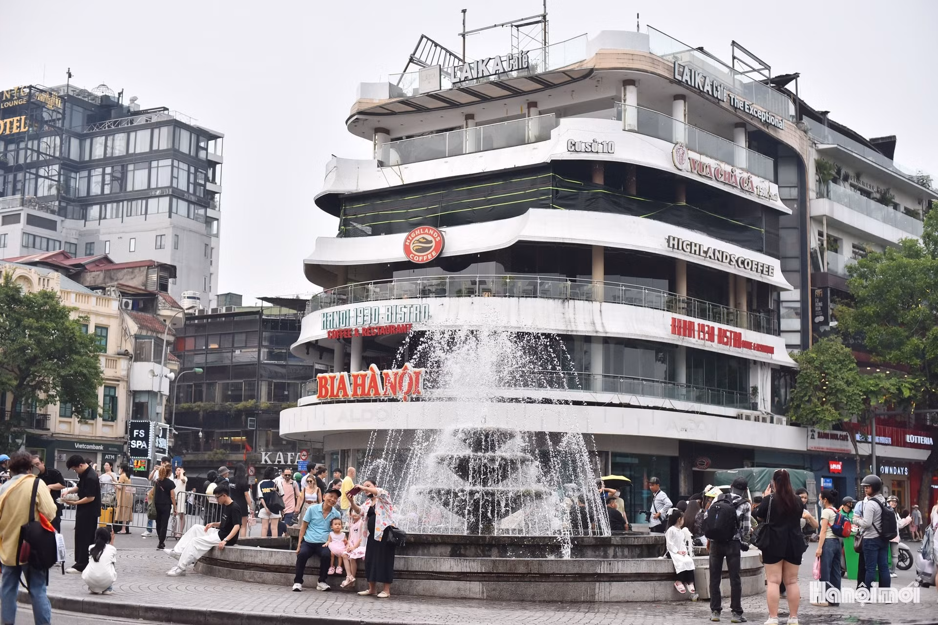Phá dỡ toà nhà Hàm cá mập trong 3 tháng -1