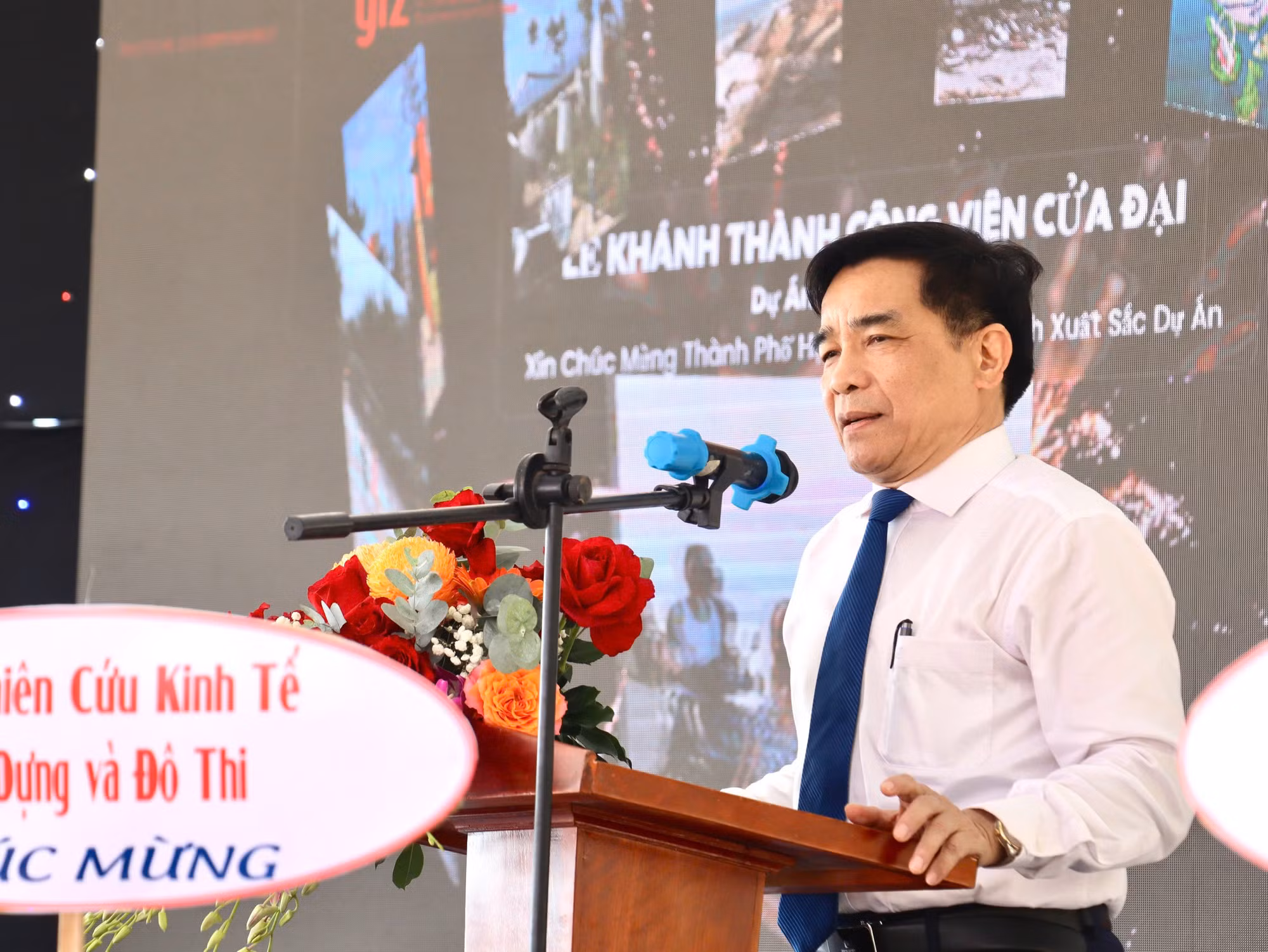 Thêm lá chắn xanh bảo vệ môi trường, chống xói lở biển Cửa Đại (Hội An) -1