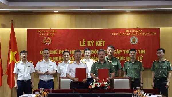 Tạm hoãn xuất cảnh bằng hình thức điện tử: Phối hợp liên ngành để hỗ trợ người nộp thuế