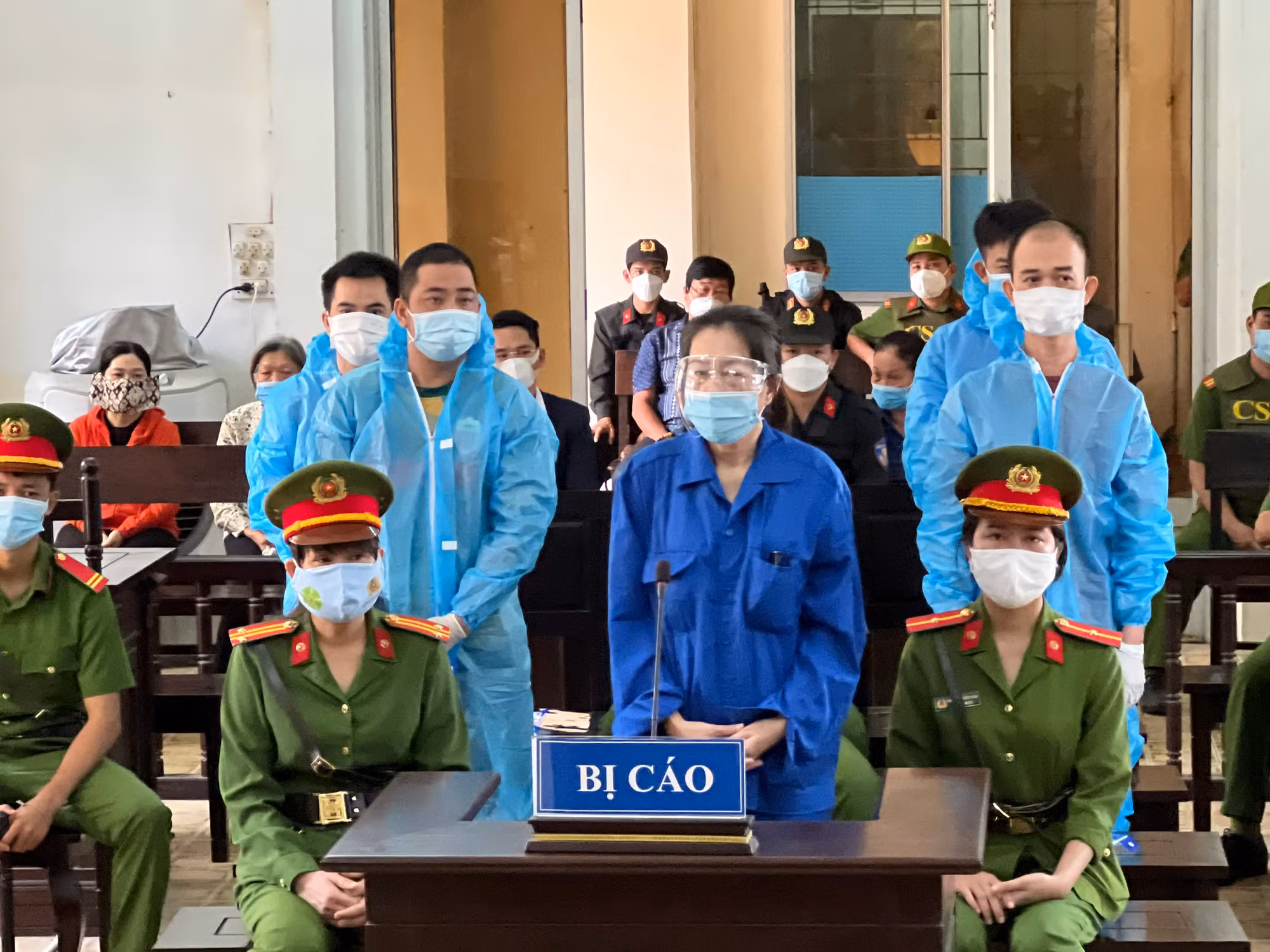 Đề nghị mức án từ 7-9 năm tù đối với “bà trùm buôn lậu” Mười Tường -0