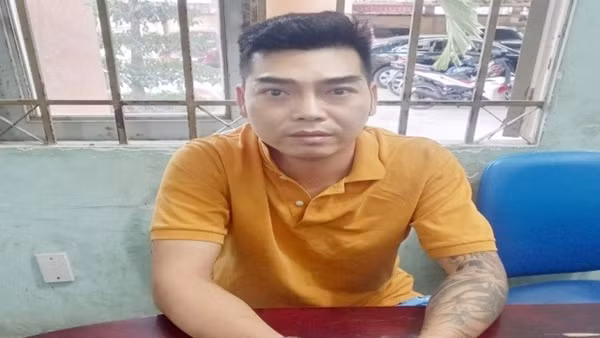 Bắt chủ quán karaoke cho vay lãi nặng ảnh 2