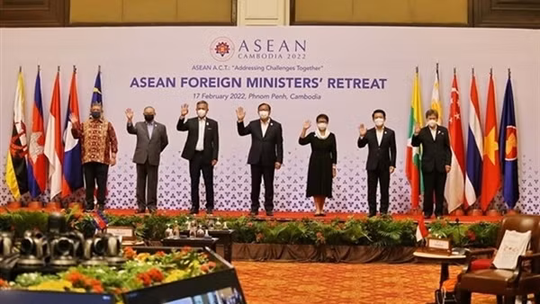 Thông qua 19 sáng kiến ưu tiên hợp tác kinh tế của Campuchia trong năm Chủ tịch ASEAN 2022 ảnh 1