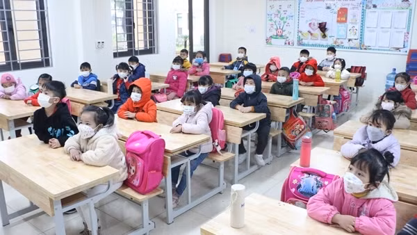Băng giá phủ trắng đỉnh Phia Oắc, Cao Bằng ảnh 10