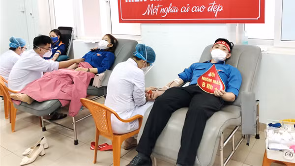 Kỷ niệm 50 năm giải phóng huyện bờ Nam sông Bến Hải ảnh 2