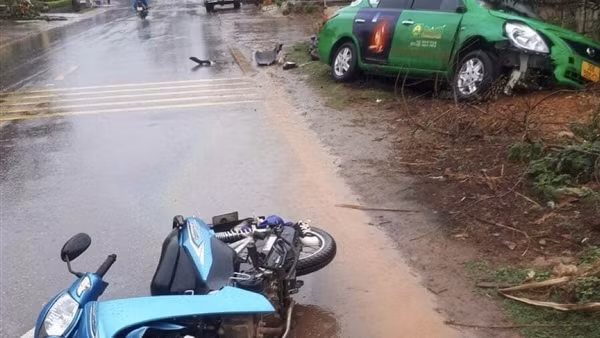 Mô tô phân khối lớn va chạm xe ga, một người tử vong tại chỗ ảnh 5