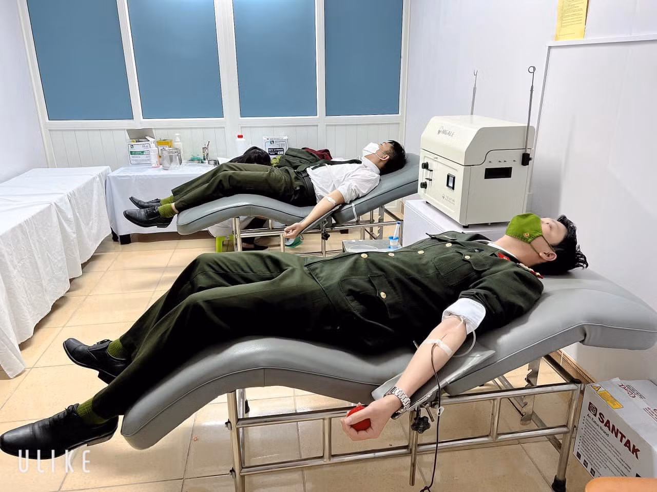 Thượng úy Công an hiến máu cứu bố đẻ tân binh vượt cơn nguy kịch ảnh 3