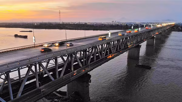 Bàn giao cầu Thăng Long và đường vành đai 3 cho Hà Nội quản lý