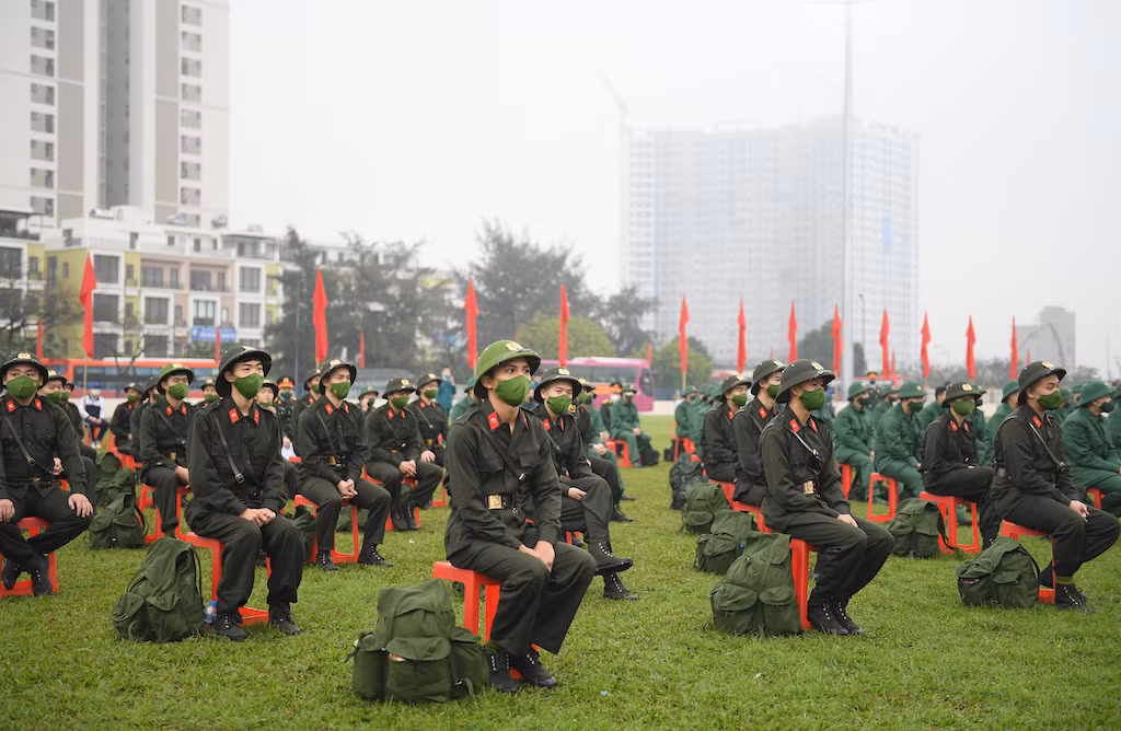 Thứ trưởng Trần Quốc Tỏ dự lễ giao, nhận quân -1