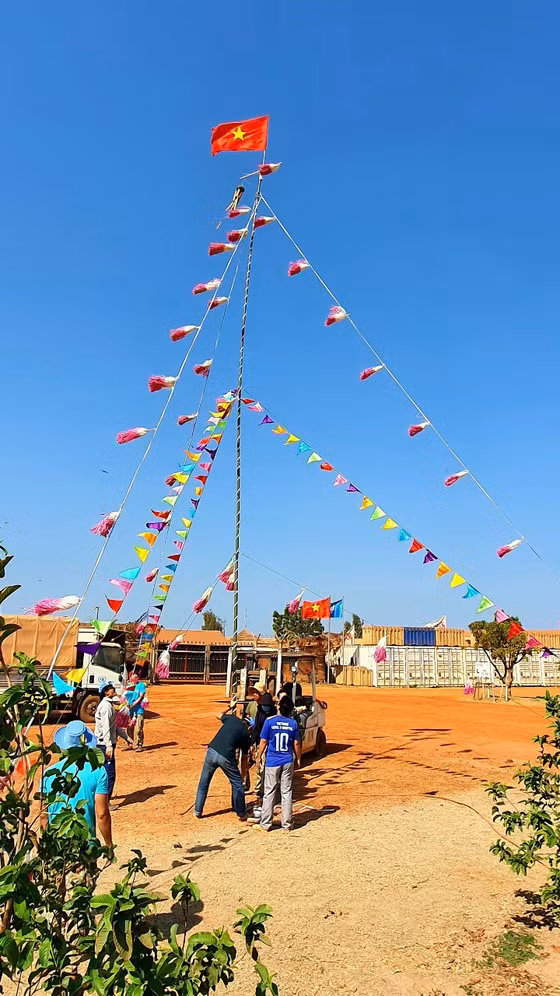 Tết, tiếng chuông gió và tiếng khóc trẻ thơ ở Nam Sudan -0
