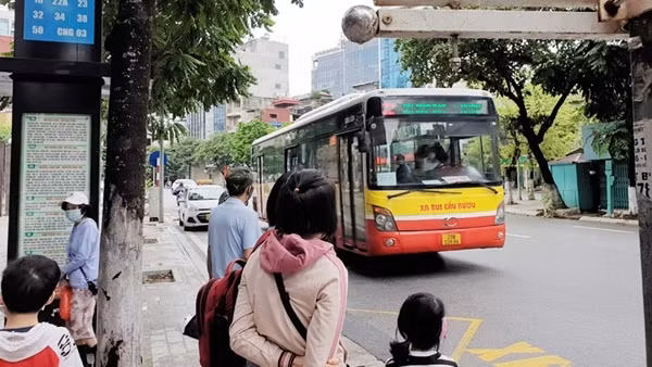 Hà Nội mở thêm tuyến buýt điện thứ 4 ảnh 2