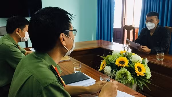 Giả mạo Fanpage&nbsp;Công an tung tin sai sự thật
