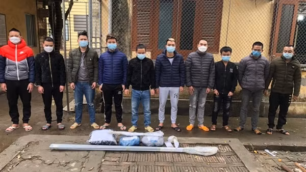 Hỗn chiến sau va quệt giao thông, 4 người nhập viện ảnh 3