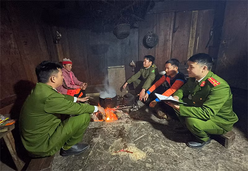 Trưởng Công an xã nơi gió núi mây ngàn -0