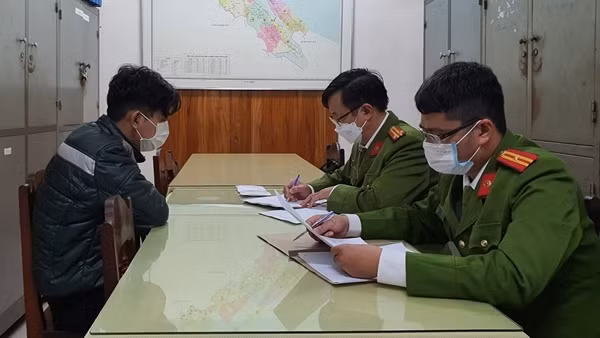 Vừa tổ chức đánh bạc, vừa cho vay lãi nặng ảnh 3