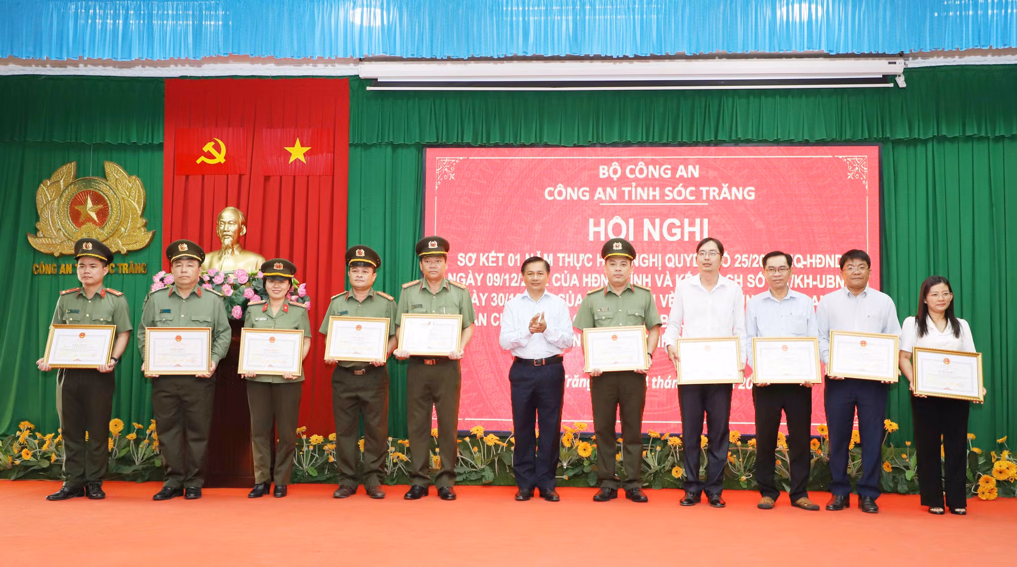 Công an xã bán chuyên trách góp phần quan trọng bảo đảm ANTT cơ sở -0