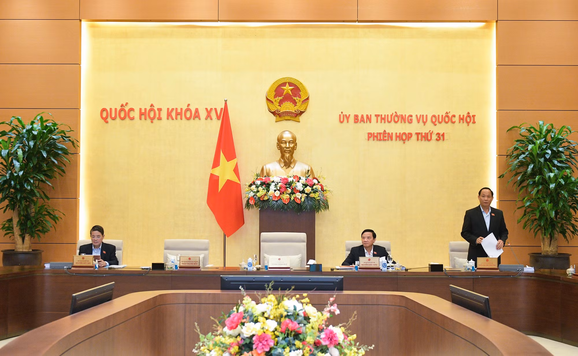 điều hành.jpg -0