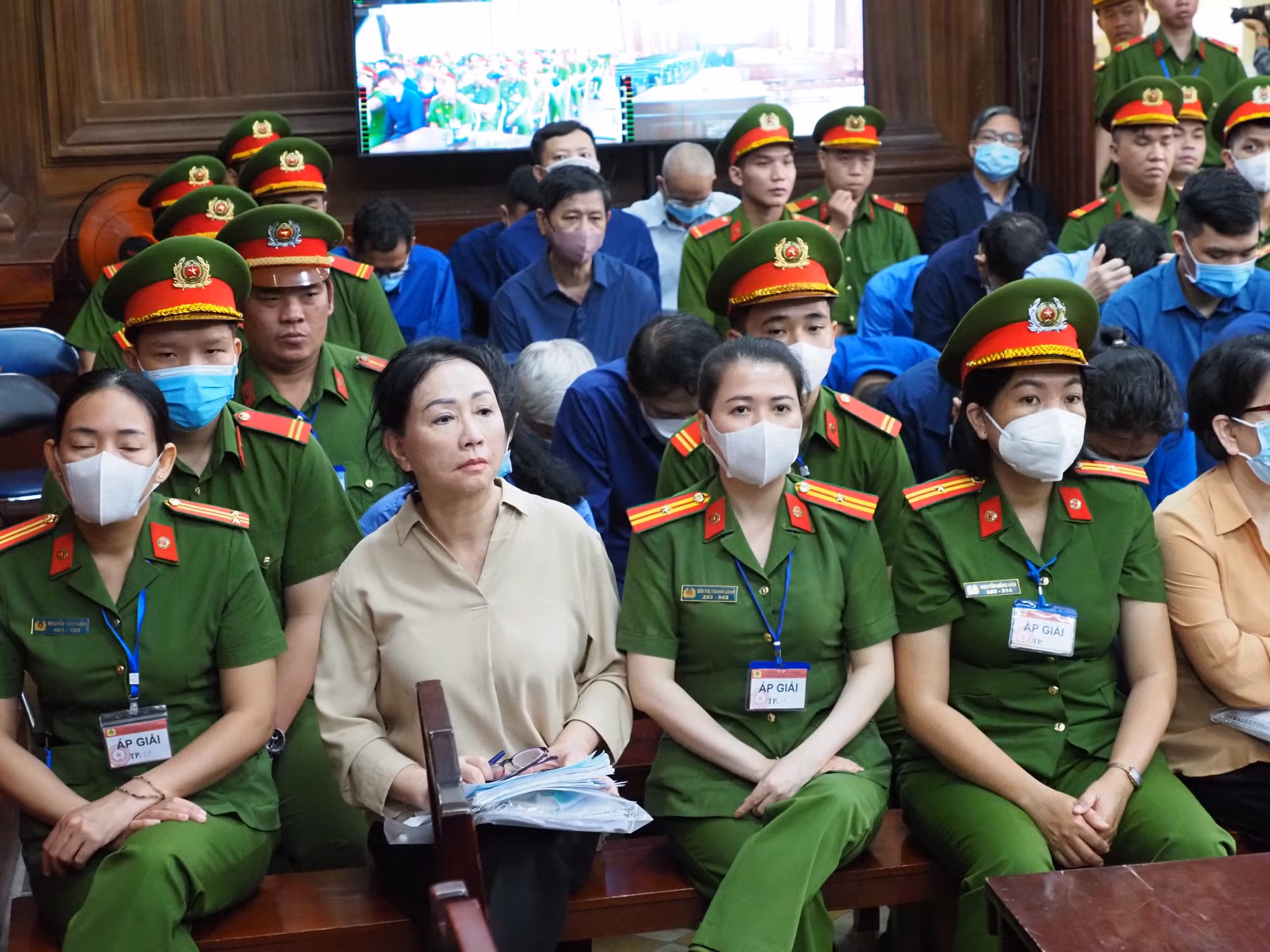Hành trình 10 năm bà Trương Mỹ Lan “rút ruột” ngân hàng SCB như thế nào? -0