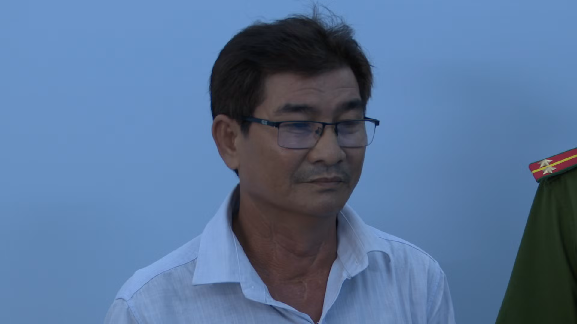 Bắt “cò đất” làm sổ đỏ giả lừa nhiều người dân -0