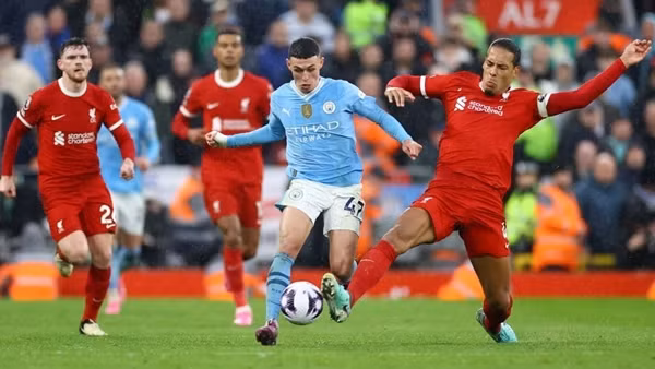 Liverpool 1-1 ManCity: Bất phân thắng bại