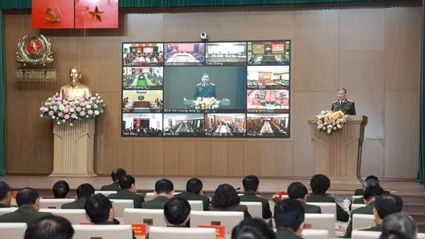 Lực lượng CAND chuyển trạng thái, tiên phong, dẫn dắt triển khai Đề án 06 và chuyển đổi số