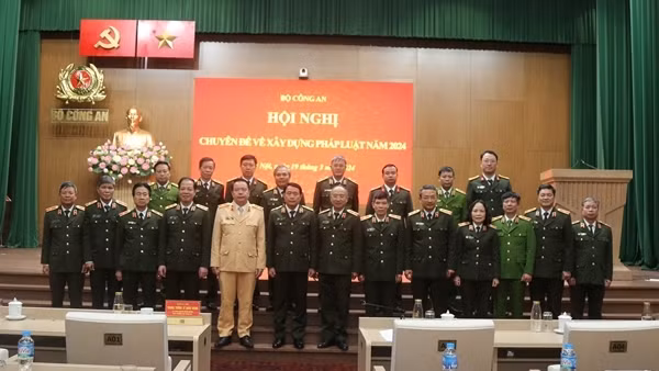Chủ động, tích cực trong nghiên cứu, xây dựng hồ sơ các dự án luật