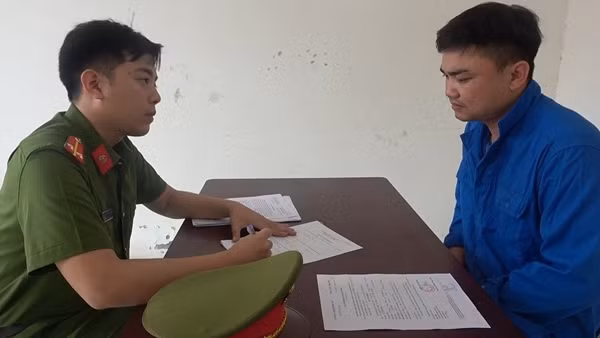 Tạm giữ hình sự lái xe khách gây tai nạn làm 2 người chết rồi rời khỏi hiện trường