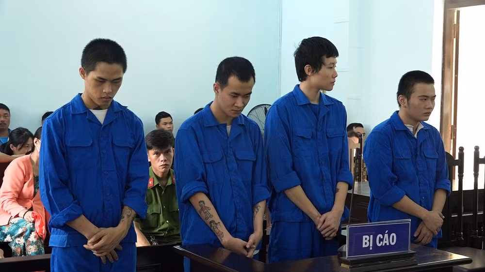 Lãnh 14 năm tù sau khi “mở tiệc” ma túy tại nhà -0