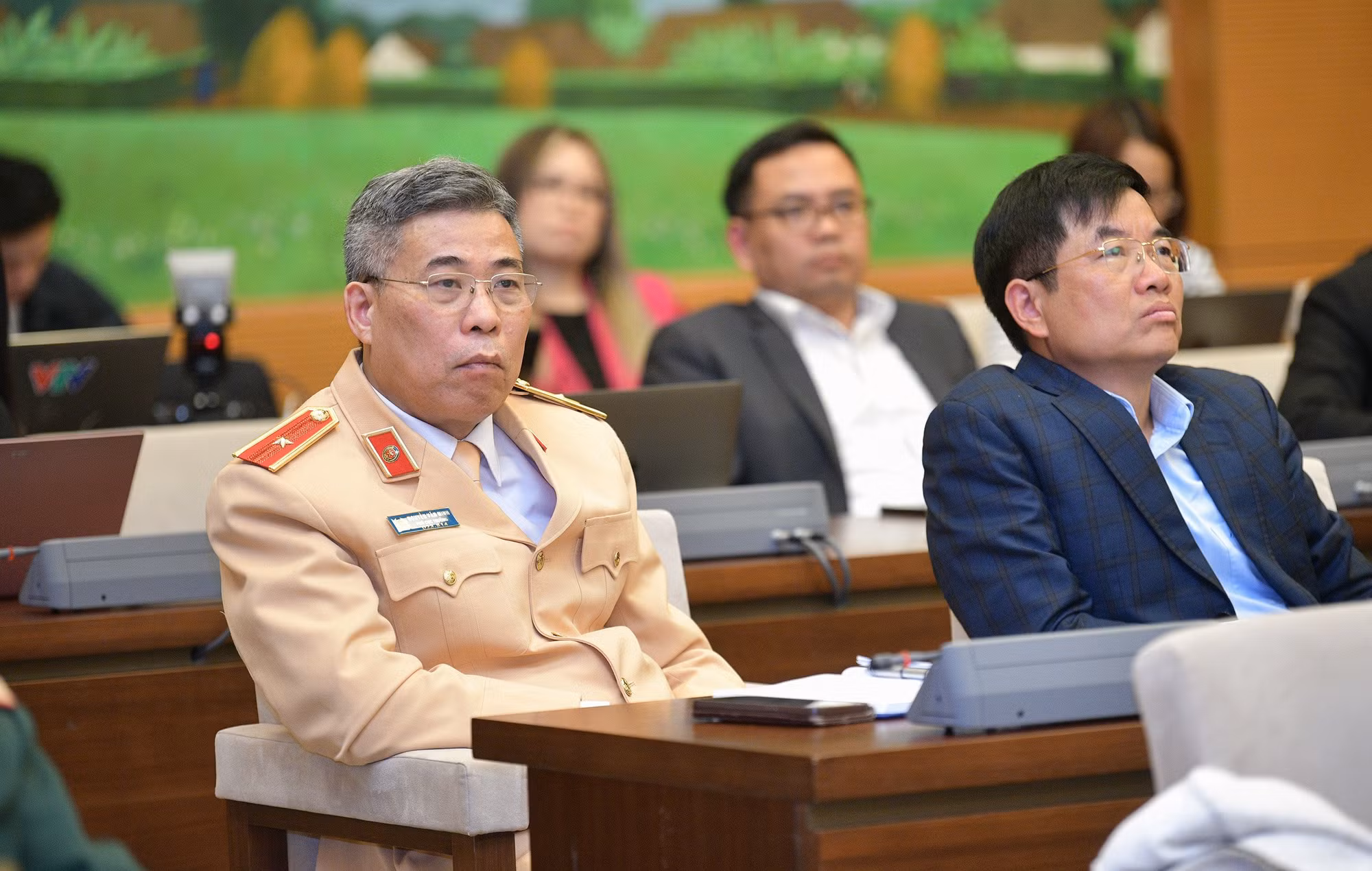 đb1.jpg -1