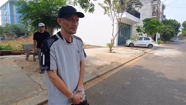 Bắt nhóm đối tượng chuyên dùng đá đập kính ô tô trộm tài sản
