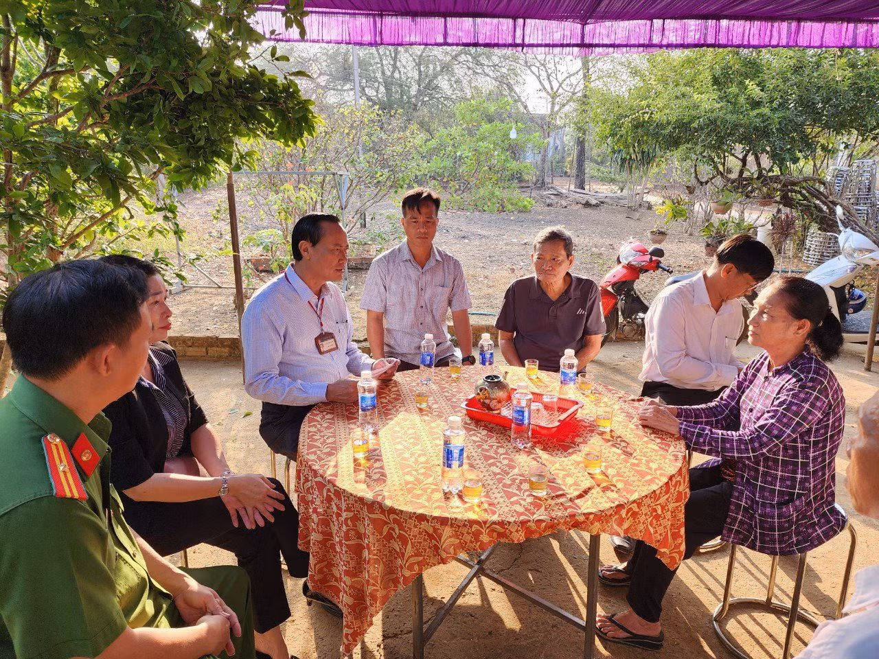 3 bé gái bị nước cuốn trôi mất tích khi chơi gần cửa xả hồ thủy điện -0