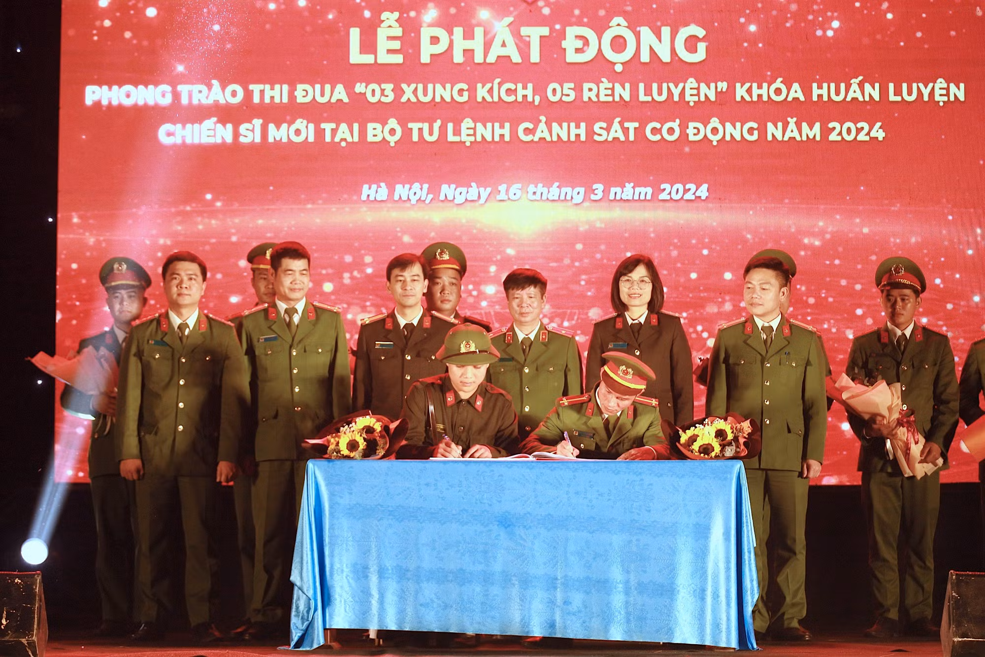 Phát động 