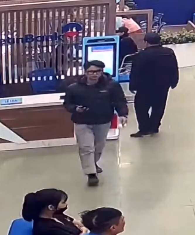 Đối tượng thứ 3 trong vụ cướp giật 1 tỷ đồng ở Vĩnh Phúc đã ra đầu thú -0