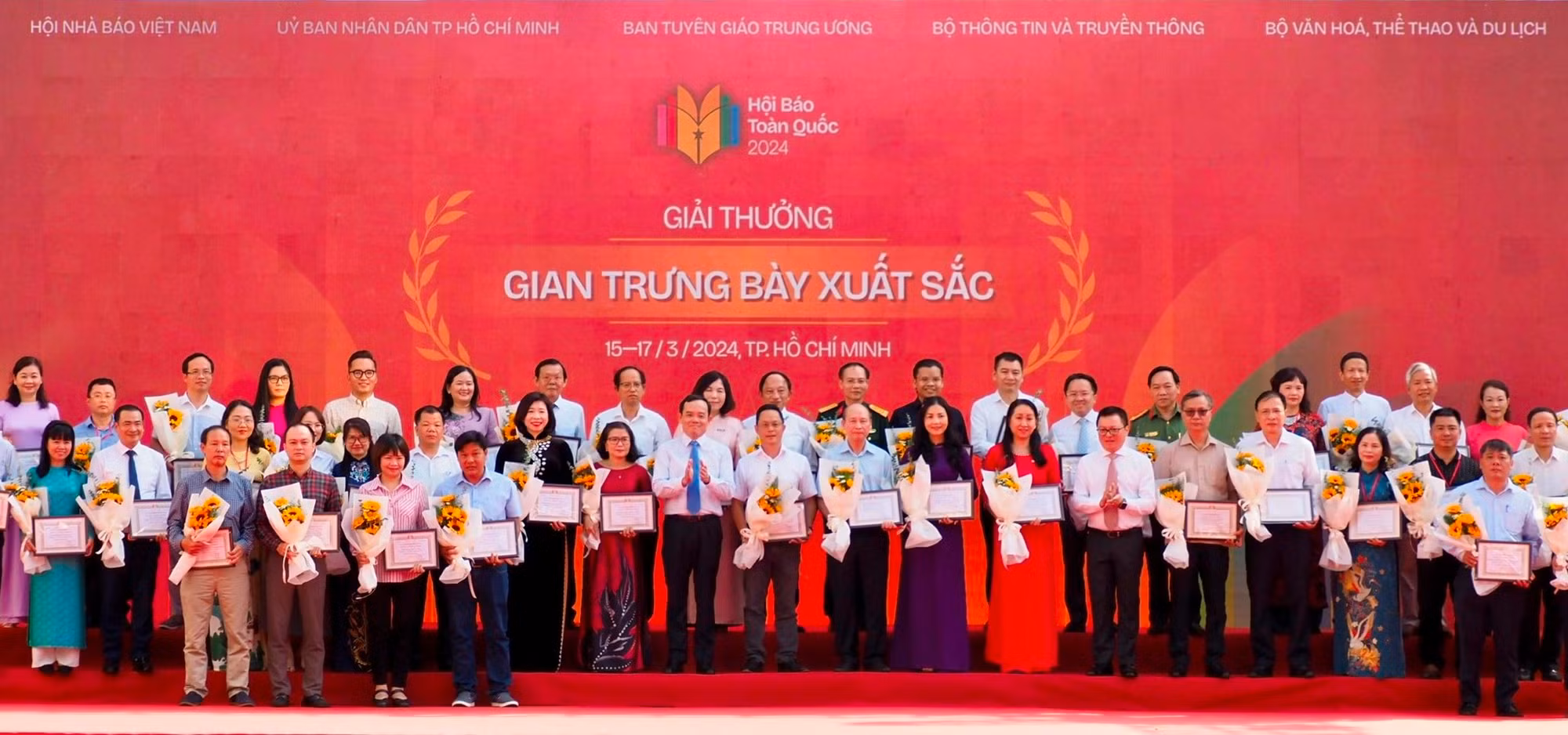 Bế mạc Hội báo toàn quốc năm 2024: Hướng tới một nền báo chí hiện đại, chuyên nghiệp, nhân văn -0